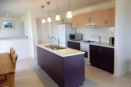 Bayview Beach House Apartment No 1 - Accommodation Georgetown 3
