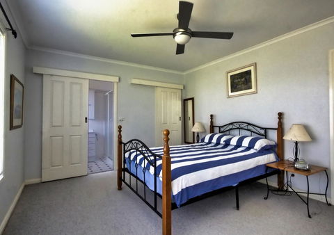 The Whitehouse - Accommodation Georgetown 11