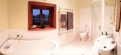 D2 At Watervale - Accommodation Georgetown 11