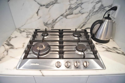 Luxury City Apt With Pool, Gym, Spa, Netflix - Accommodation Georgetown 4