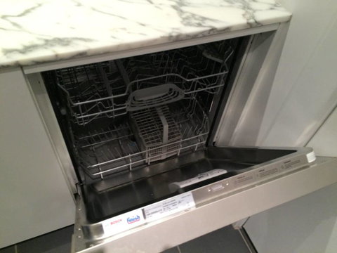 Luxury City Apt With Pool, Gym, Spa, Netflix - Accommodation Georgetown 3