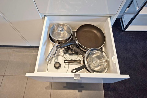 Luxury City Apt With Pool, Gym, Spa, Netflix - Accommodation Georgetown 13