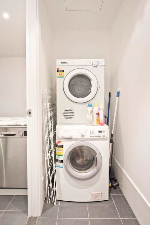 Luxury City Apt With Pool, Gym, Spa, Netflix - Accommodation Georgetown 8