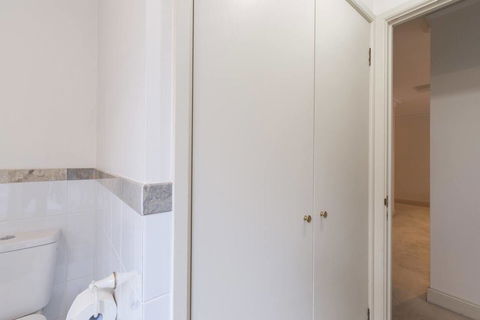 One Bedroom In Adelaideâ€™s East End FREE WIFI*Netflix*Parking - Accommodation Georgetown 20