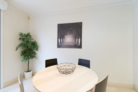 One Bedroom In Adelaideâ€™s East End FREE WIFI*Netflix*Parking - Accommodation Georgetown 21