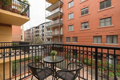 One Bedroom In Adelaideâ€™s East End FREE WIFI*Netflix*Parking - Accommodation Georgetown 2