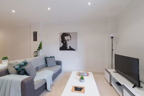 One Bedroom In Adelaideâ€™s East End FREE WIFI*Netflix*Parking - Accommodation Georgetown 0