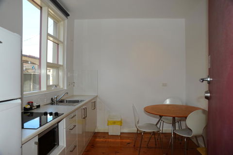 Glenelg Holiday Apartments-Ellis - Accommodation Georgetown 4
