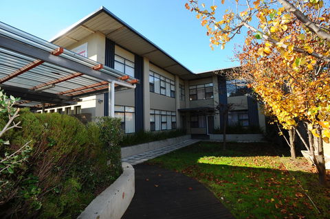 Glenelg Holiday Apartments-Ellis - Accommodation Georgetown 0
