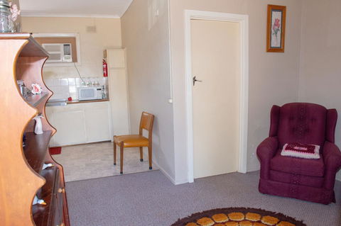 Kimba Units - Accommodation Georgetown 4