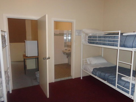 Adelaide Backpackers And Travellers Inn - Accommodation Georgetown 4