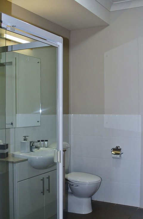Pier Number 10 - Accommodation Georgetown 9