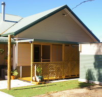 The Hakeas - Accommodation Georgetown