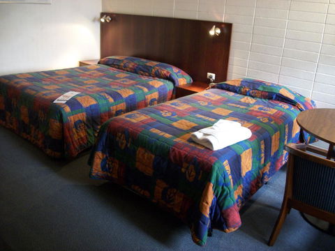 HotelMOTEL Adelaide - Accommodation Georgetown 7