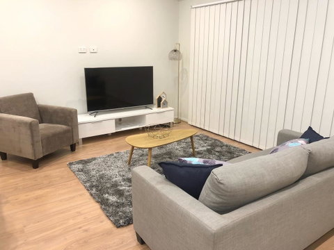 MODERN SPACIOUS 3 BR HOME - NEAR BEACH & AIRPORT - Accommodation Georgetown 7