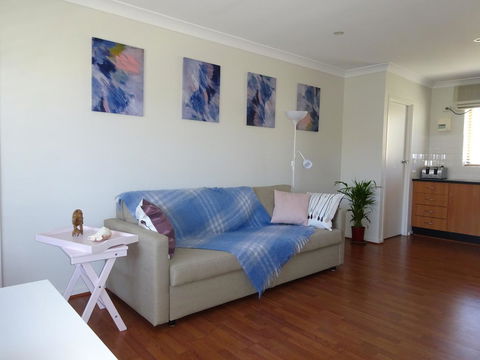 Aurora Holiday Apartment @West Beach - Accommodation Georgetown 2