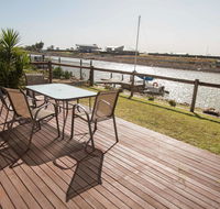 Waterfront on Jefferson at Wellington Marina SA - Accommodation Georgetown