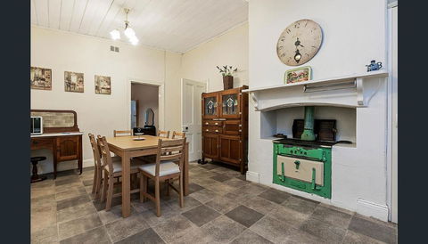 Treasured Memories Cottage - Accommodation Georgetown 4
