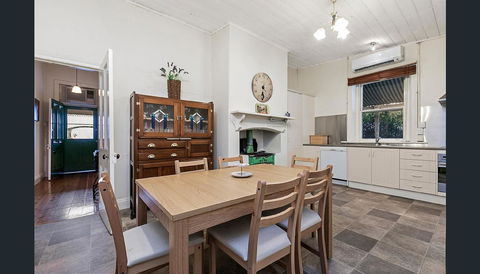 Treasured Memories Cottage - Accommodation Georgetown 9