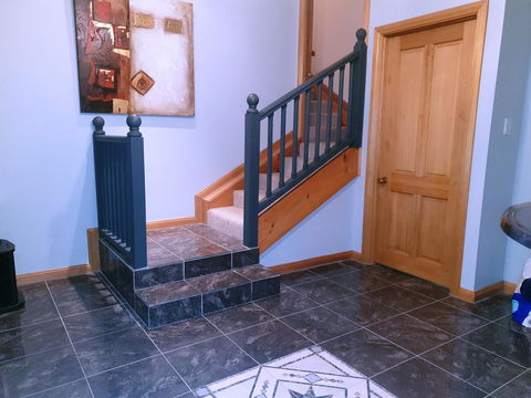 Rocks Retreat House With Sea Views - Accommodation Georgetown 11