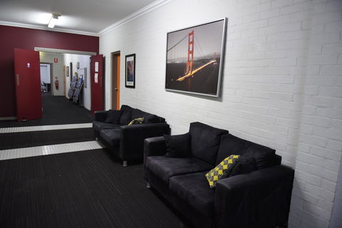 The Emperors Crown Hostel - Accommodation Georgetown 9