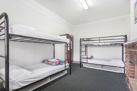 The Emperors Crown Hostel - Accommodation Georgetown 7
