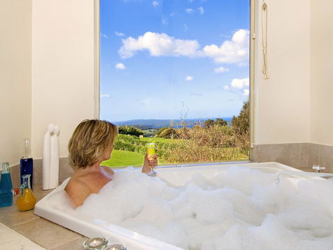 Chimes Spa Retreat - Accommodation Georgetown 35