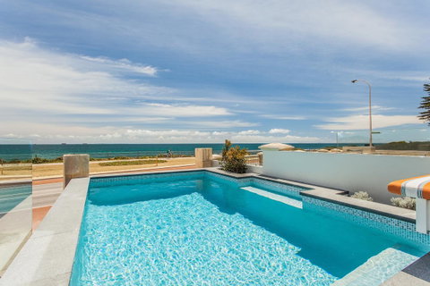 Cottesloe Beach House I - Accommodation Georgetown 2