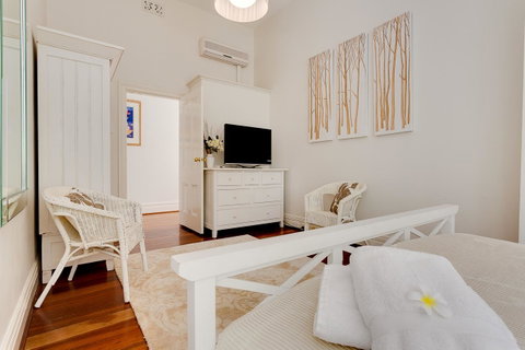 Cottesloe Beach House I - Accommodation Georgetown 13