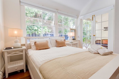 Cottesloe Beach House I - Accommodation Georgetown 1