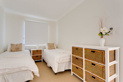 Cottesloe Beach House I - Accommodation Georgetown 9