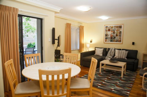 Perth Short Stays - Accommodation Georgetown 13