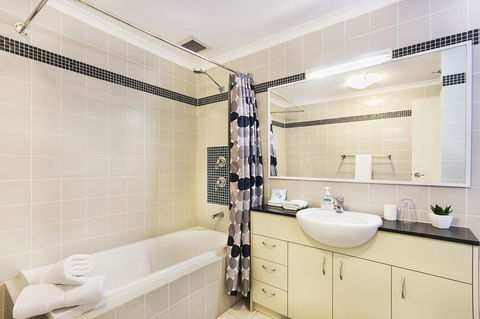 Perth Short Stays - Accommodation Georgetown 29