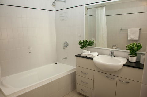 Perth Short Stays - Accommodation Georgetown 18