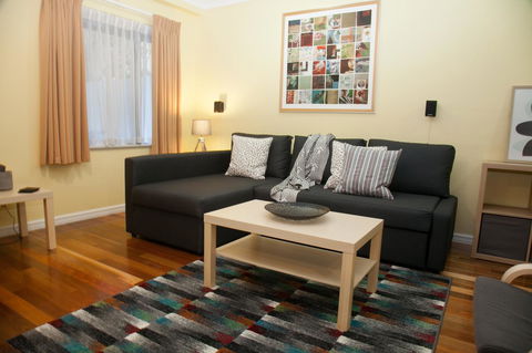 Perth Short Stays - Accommodation Georgetown 15