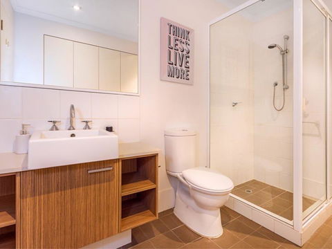 Home Apartment - Perth City Centre - Free WiFi - Accommodation Georgetown 3