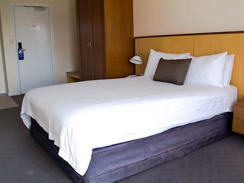 Ocean Beach Hotel - Accommodation Georgetown 2