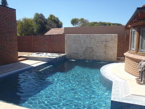 The Compass Beach House - Accommodation Georgetown 26
