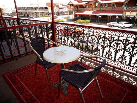 The Palace Hotel Kalgoorlie - Accommodation Georgetown 6