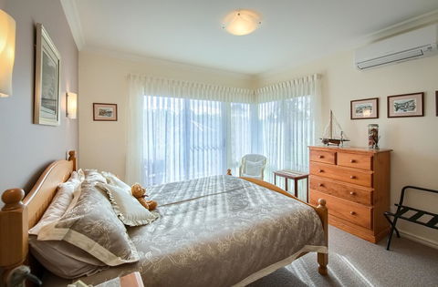 Glenelg On King Bed & Breakfast - Accommodation Georgetown 1