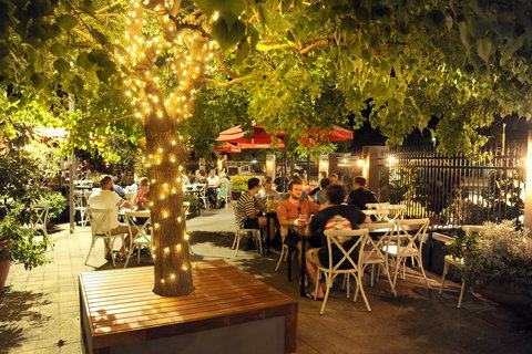 The Stirling Arms Hotel - Accommodation Georgetown 2