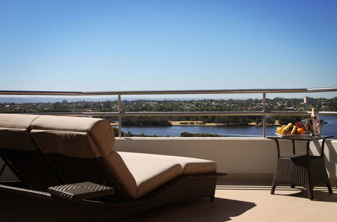 Residence On Langley Park - Accommodation Georgetown 19