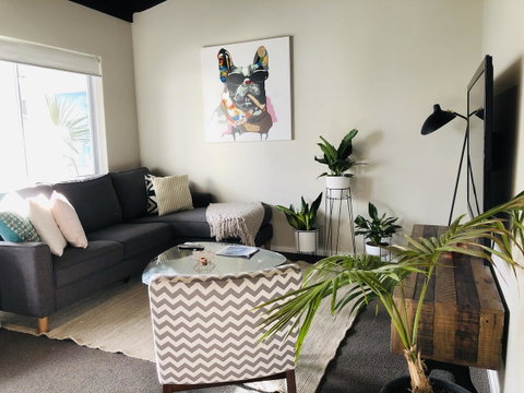 West Beach Lagoon 220 Stylish And Cozy - Accommodation Georgetown 4