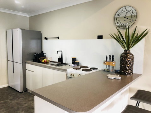 West Beach Lagoon 220 Stylish And Cozy - Accommodation Georgetown 5