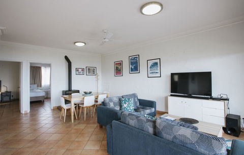 Canal Rocks Beachfront Apartments - Accommodation Georgetown 33