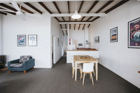 Canal Rocks Beachfront Apartments - Accommodation Georgetown 23
