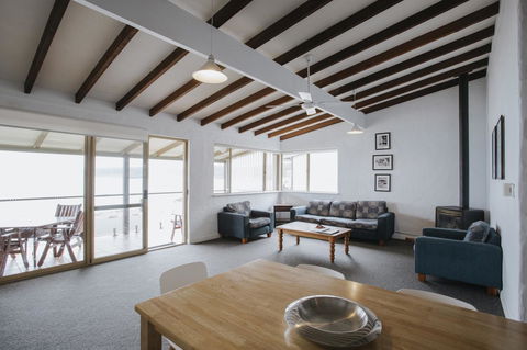 Canal Rocks Beachfront Apartments - Accommodation Georgetown 24