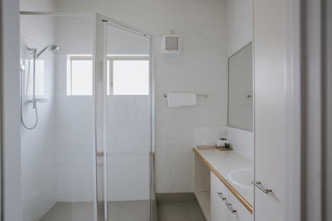 Canal Rocks Beachfront Apartments - Accommodation Georgetown 39