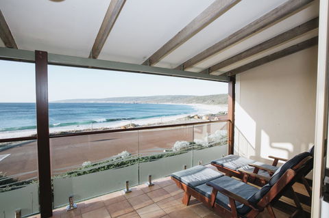 Canal Rocks Beachfront Apartments - Accommodation Georgetown 18