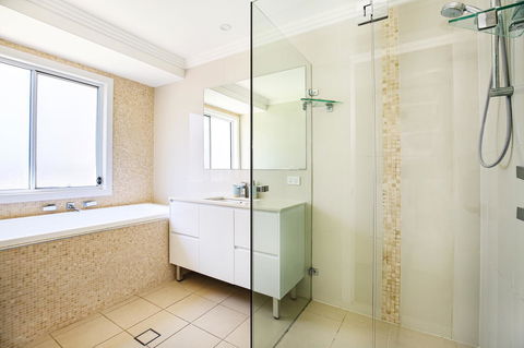 Calming Waters - Pet Friendly - Community Pool - Accommodation Georgetown 23
